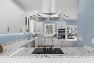 24 Marion St, Walpole, MA 02081 - Photo 4