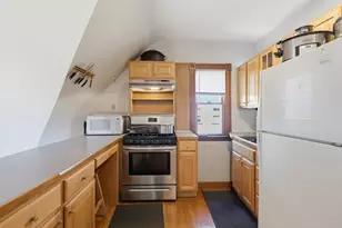 3 Monmouth St, Somerville, MA 02143 - Photo 6