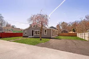 21 Evergreen St, Dartmouth, MA 02747 - Photo 1