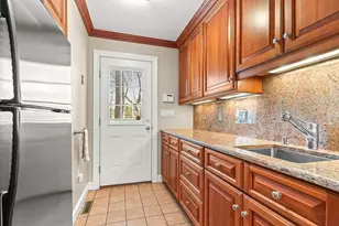 2 Liberty Ln, Lynnfield, MA 01940 - Photo 6