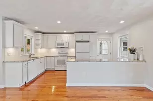 1 Anderson St, Peabody, MA 01960 - Photo 32