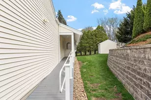 1 Anderson St, Peabody, MA 01960 - Photo 38