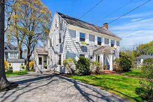 168 Hovey St, Lowell, MA 01852 - Photo 4