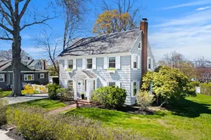 168 Hovey St, Lowell, MA 01852 - Photo 2