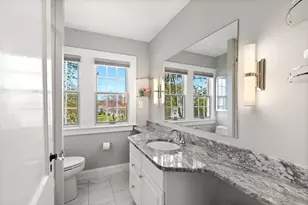 168 Hovey St, Lowell, MA 01852 - Photo 32