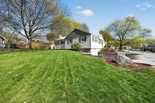 72 Ledgebrook Rd, Weymouth, MA 02190 - Photo 24