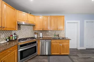 50-52 Andrews St, Lowell, MA 01852 - Photo 8