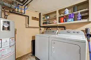 136 Flynt St, Palmer, MA 01069 - Photo 16