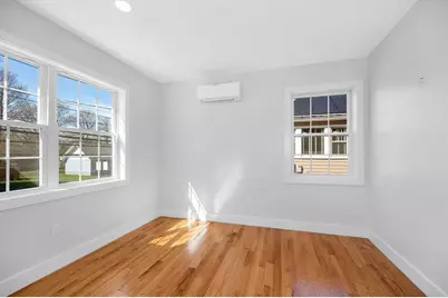 51 Willard, Lowell, MA 01850 - Photo 22