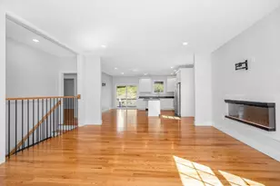 51 Willard, Lowell, MA 01850 - Photo 8