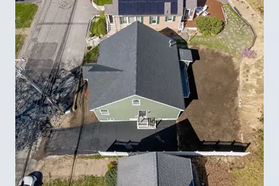 51 Willard, Lowell, MA 01850 - Photo 40