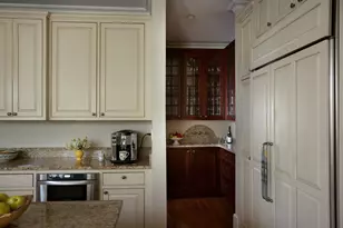 14 Elmwood Ave, Cambridge, MA 02138 - Photo 12
