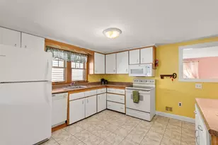 67 Colonial Ave, Lynn, MA 01904 - Photo 10