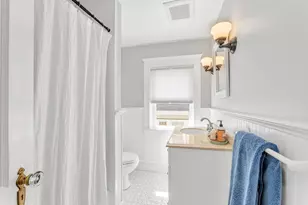 36 Martin St, Boston, MA 02132 - Photo 20