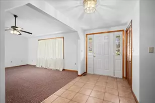 25 Collier Cir, Spencer, MA 01562 - Photo 4