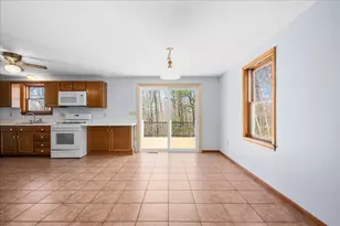 25 Collier Cir, Spencer, MA 01562 - Photo 10