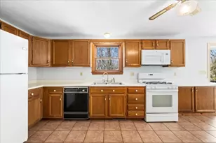 25 Collier Cir, Spencer, MA 01562 - Photo 8