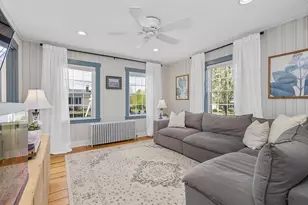 33 Pleasant St, Hopkinton, MA 01748 - Photo 14
