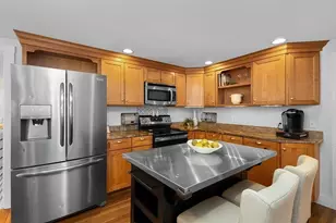 33 Pleasant St, Hopkinton, MA 01748 - Photo 18