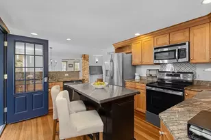 33 Pleasant St, Hopkinton, MA 01748 - Photo 16