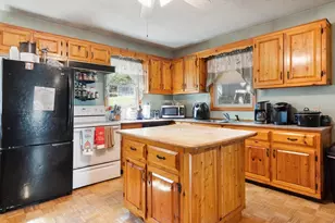 102 Canton St, Fitchburg, MA 01420 - Photo 10