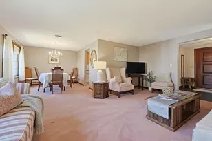 3 Sunnyside Ln, Milford, MA 01757 - Photo 8