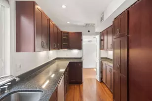 318 K St, Boston, MA 02127 - Photo 6
