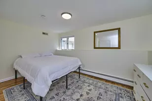37 Locust St, Burlington, MA 01803 - Photo 18