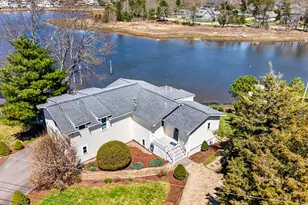63 Edgewater Dr, Wareham, MA 02571 - Photo 4