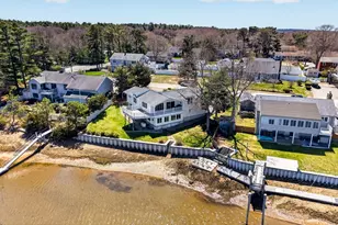 63 Edgewater Dr, Wareham, MA 02571 - Photo 2