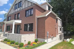 442 Lowell Ave, Newton, MA 02460 - Photo 2