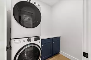 77 Wolcott St, Medford, MA 02155 - Photo 32