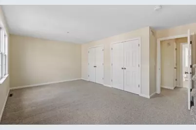 1975 Middlesex St #33, Lowell, MA 01851 - Photo 12