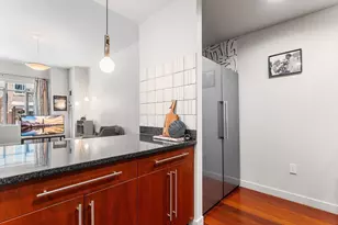 17 Otis St, Cambridge, MA 02141 - Photo 4
