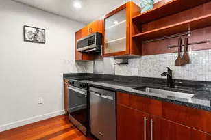 17 Otis St, Cambridge, MA 02141 - Photo 8