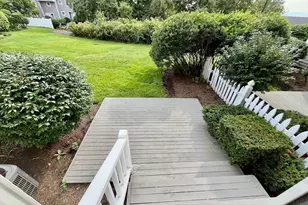 10 Sloop Ln, Quincy, MA 02171 - Photo 2