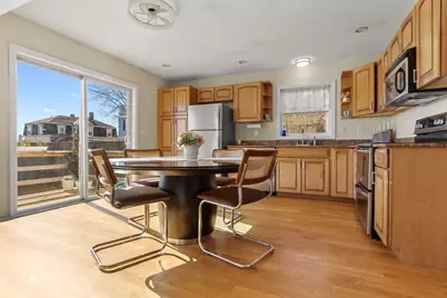 4 Alpine Ct, Gloucester, MA 01930 - Photo 2