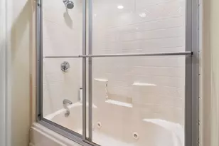 62 Winthrop St, Boston, MA 02119 - Photo 20