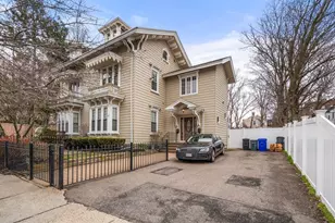 62 Winthrop St, Boston, MA 02119 - Photo 32