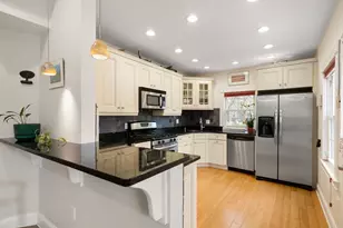 62 Winthrop St, Boston, MA 02119 - Photo 8