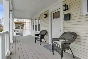 2031 Commonwealth Ave, Newton, MA 02466 - Photo 18