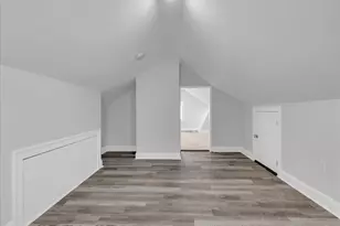 2031 Commonwealth Ave, Newton, MA 02466 - Photo 16