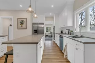 2031 Commonwealth Ave, Newton, MA 02466 - Photo 10