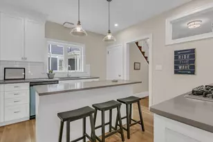 2031 Commonwealth Ave, Newton, MA 02466 - Photo 8