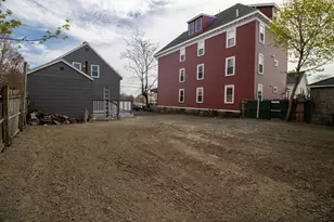 40-42 Holly St, Lawrence, MA 01841 - Photo 4