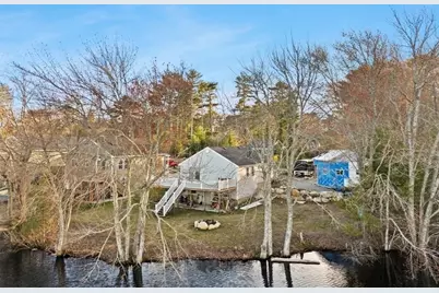 79 Crystal Lake Dr, Carver, MA 02330 - Photo 10