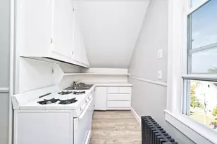 4 Oliver St, Fall River, MA 02724 - Photo 16