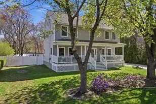 21 Bedford Dr, Grafton, MA 01536 - Photo 2