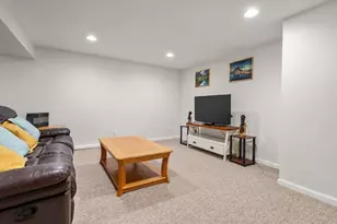 16 Heather Ln, Southborough, MA 01772 - Photo 38