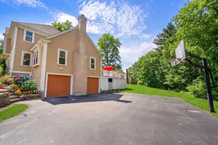 16 Heather Ln, Southborough, MA 01772 - Photo 4